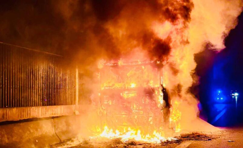 Lkw auf der A72 ausgebrannt - zeitweise Vollsperrung - keine Verletzten. Foto: Stadt Plauen