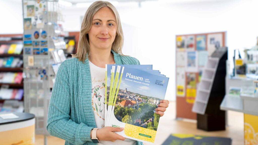 Mit einer neuen Imagebroschüre richtet sich die Tourist-Information Plauen gezielt an Gäste und Interessierte. Foto: Stadt Plauen