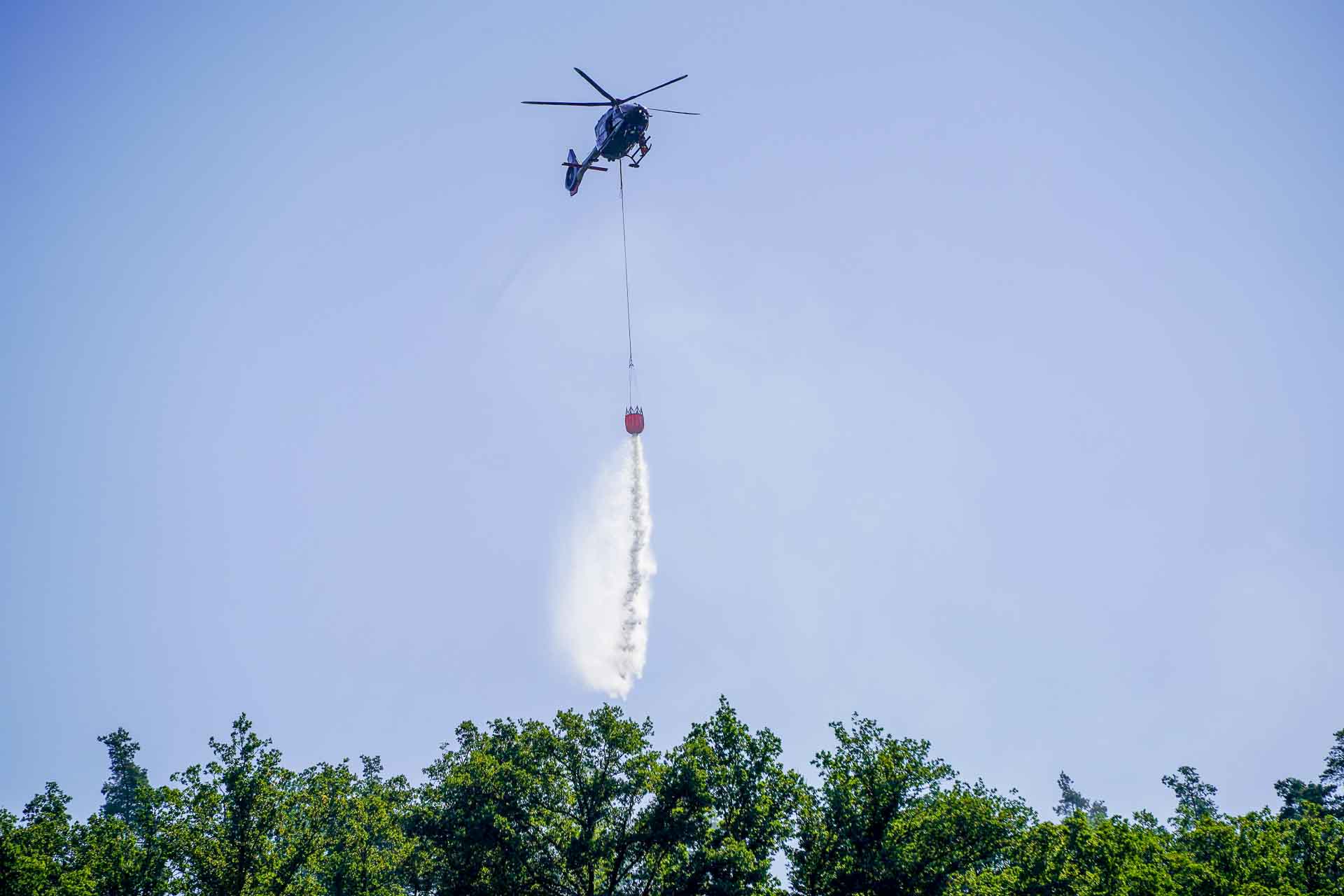 Löschhubschrauber im Einsatz. Foto: Stadt Plauen