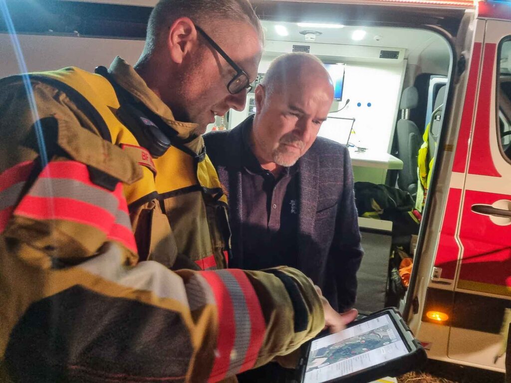 Oberbürgermeister Steffen Zenner hat sich am Abend vor Ort über die aktuelle Lage informiert. Foto: Stadt Plauen