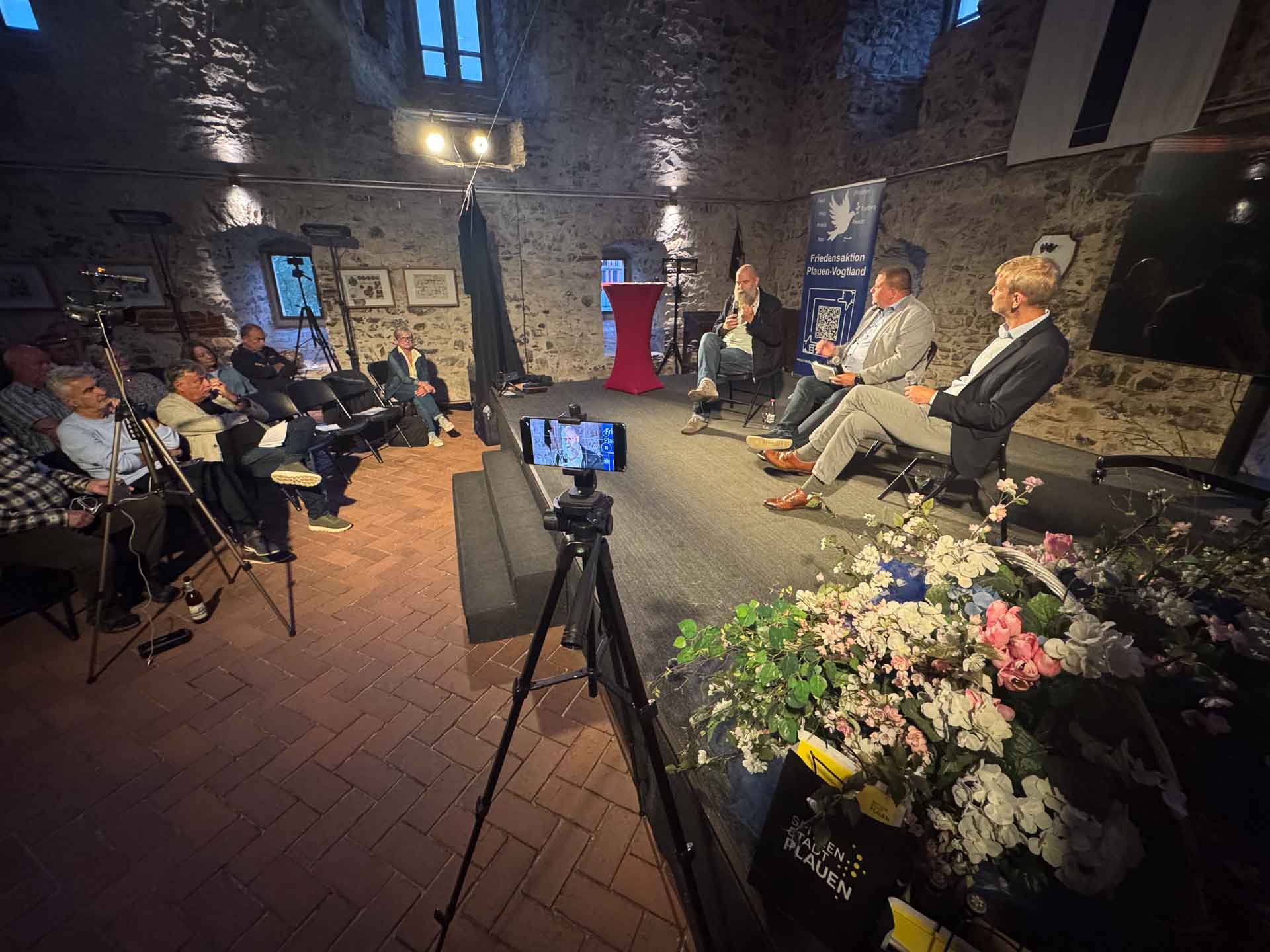 Diskussionsabend im Komturhof beleuchtet Rolle von Medien, Algorithmen und Debattenkultur. Foto: M. Reißmann