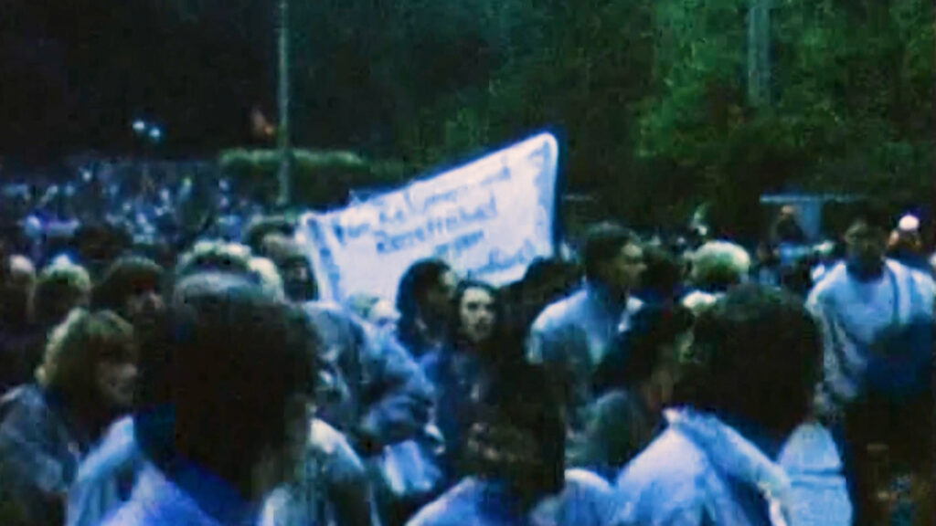 Am 7. Oktober 1989 hielt Siegmar Wolf in der Plauener Großdemonstration als Erster ein Plakat mit klaren Forderungen in die Höhe.