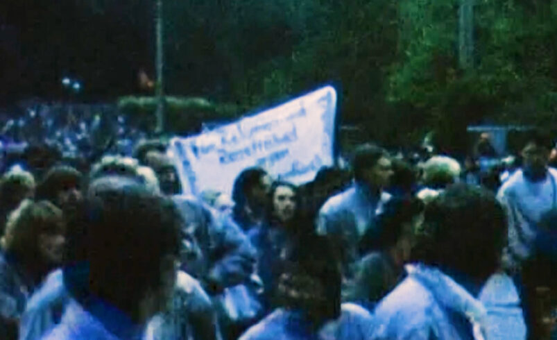 Am 7. Oktober 1989 hielt Siegmar Wolf in der Plauener Großdemonstration als Erster ein Plakat mit klaren Forderungen in die Höhe.